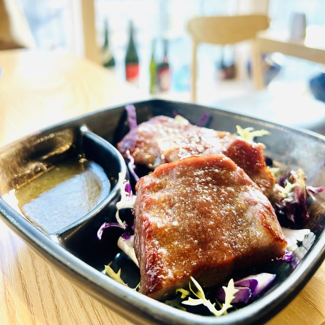 澎湃刺身沙律🥗 創意特式卷物🥢