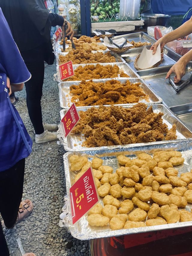 สามแยกตราด-คลองใหญ่ มีแต่ของอร่อย| ตราด