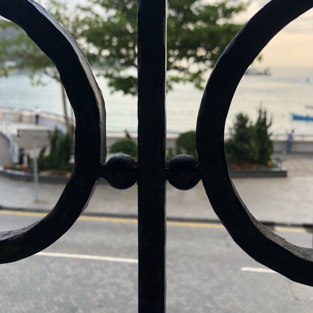 聽日落下的赤柱