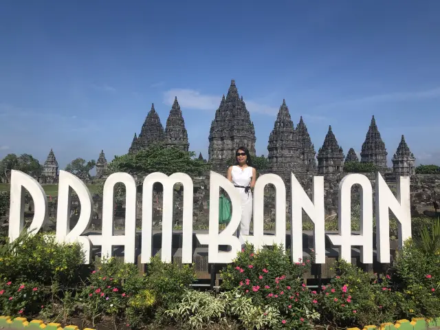 One Fine Day at the Biggest Hindu Temple in South East Asia