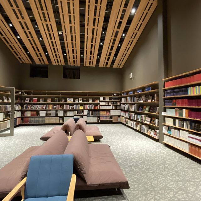 高知県　雲の上の図書館