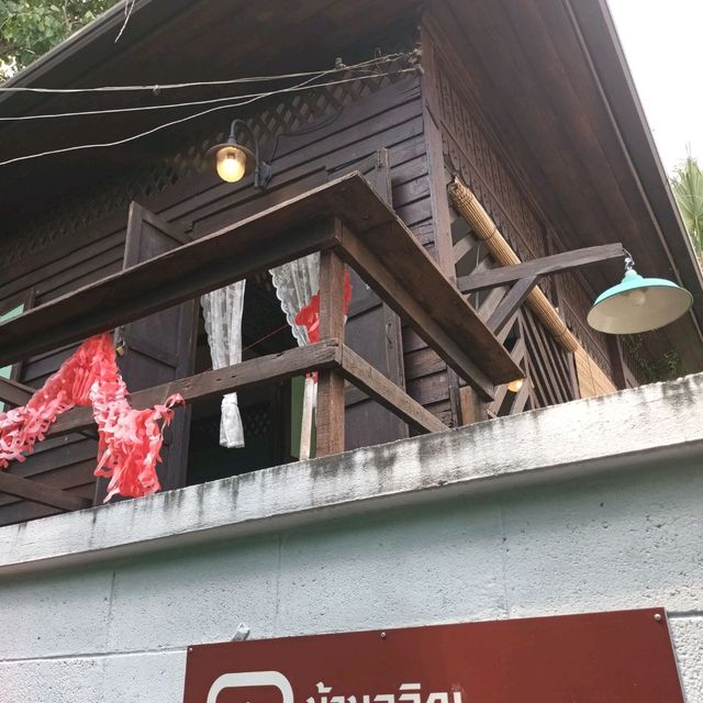 บ้านลลิณ อาหารไทย จากเชฟดัง !
