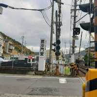 京都の紅葉スポット「毘沙門堂」