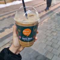 집앞에서 느끼는 크리스마스 ⛄️ 