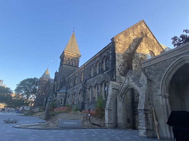 University of Toronto 🇨🇦