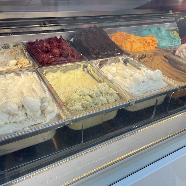 土耳其遊記 Izmir 開24小時的雪糕店 Küncü Fırın Çankaya 