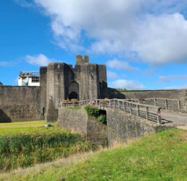 웨일즈에서 가장 큰 성