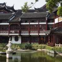 Shanghai’s Bustling Classical Garden