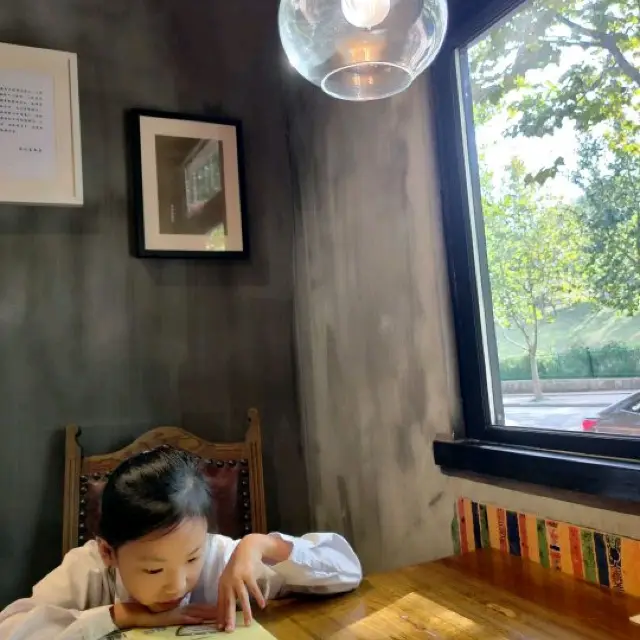 대학교 앞 예쁜 가성비 식당,  台北1+1