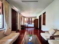 Anantara Suite at Angkor Wat Resort is so beautiful! Let's also visit the Queen's Palace in the afternoon.