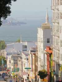 San Francisco Fisherman's Wharf street view.