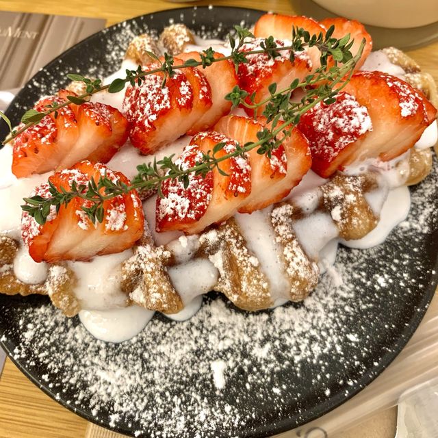 [🇰🇷, 창원]가로수길 쇼룸 감성의 핫한 카페, 가로수먼트 ☕️👚