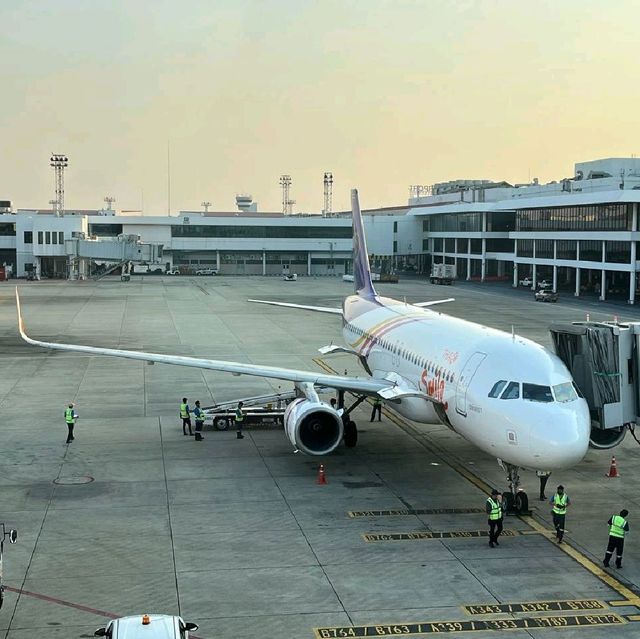 การบินไทยสมายล์  THAI SMILE AIRWAYS 