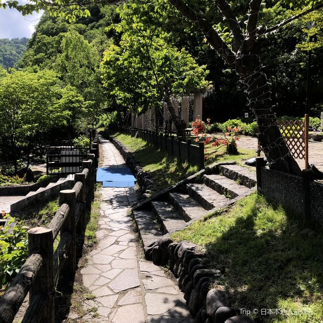 散策路が楽しい、定山渓二見公園