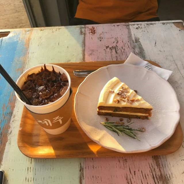 세화 해변을 바라보며 힐링하는 카페한라산🧡
