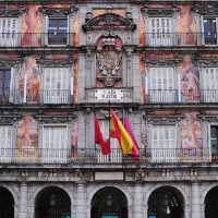 HOLA MADRID