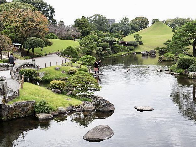 The Relaxing Suizenji Garden