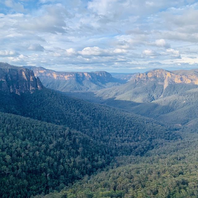Three Sisters & Blue Mountains