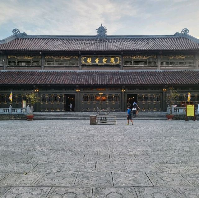 베트남 닌빈 바이딘사원