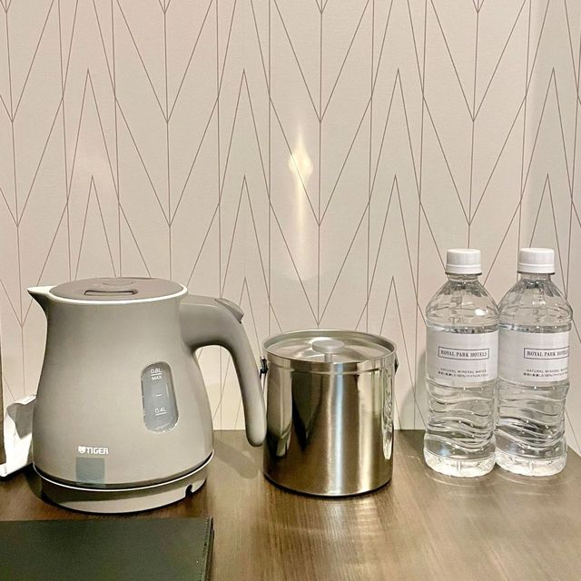 ザロイヤルパークキャンバス銀座コリドー　プロセッコroom