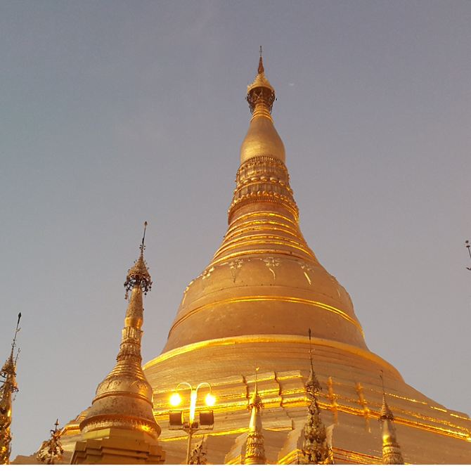 仰光大金寺(Shwedagon Pagoda)，緬甸最神聖的佛塔