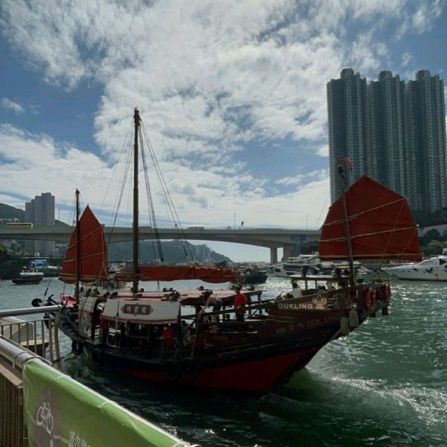 鴨露號出海記