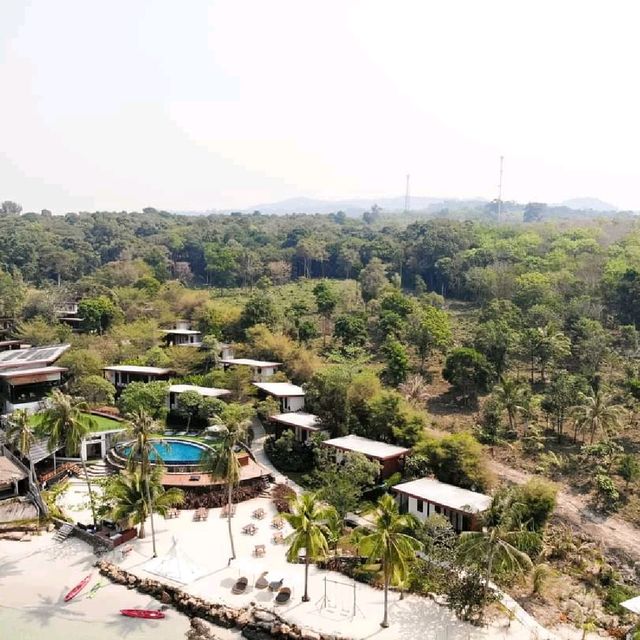 To The Sea The Resort ที่พักติดทะเลเกาะกูด