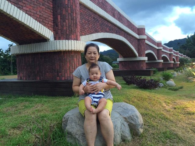 【台東鹿野‧景點】台灣唯一景觀拱型水橋---二層坪水橋  