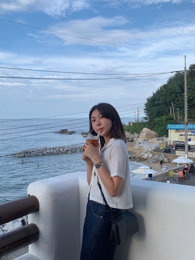 양양 오션뷰 카페 ‘솔티캐빈’ 🏖