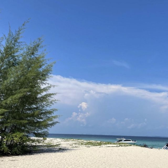 เกาะไผ่ 🎋 น้ำใส ทรายขาว 