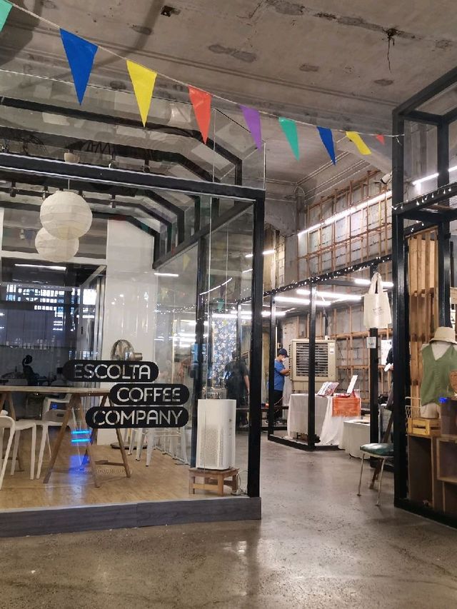 Chuan Kee Binondo and Art gallery/Thrift shop