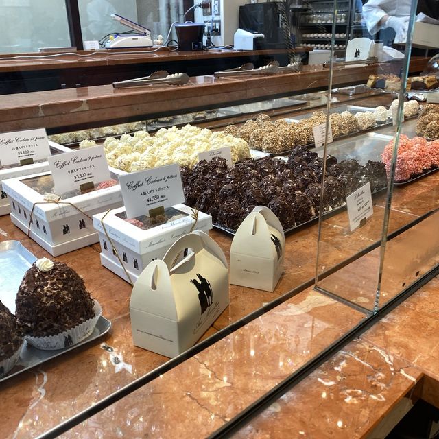 【東京】まるで海外？！神楽坂にあるフランス発メレンゲ菓子店