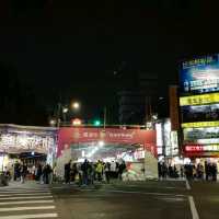 【台北】地元の人で🌃夜は賑わう✨「寧夏夜市」