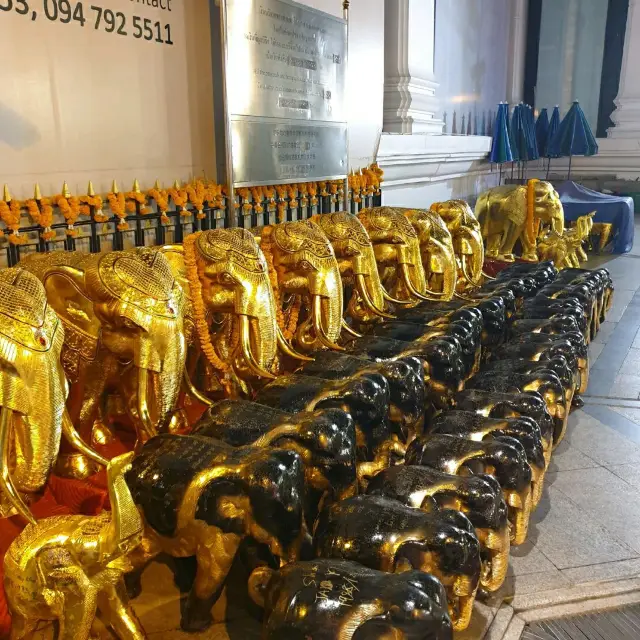 A Glimpse into the Heart of Bangkok decorated with Marigolds - Erawan Shrine