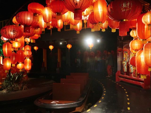Complimentary boat ride at Madame Tussauds