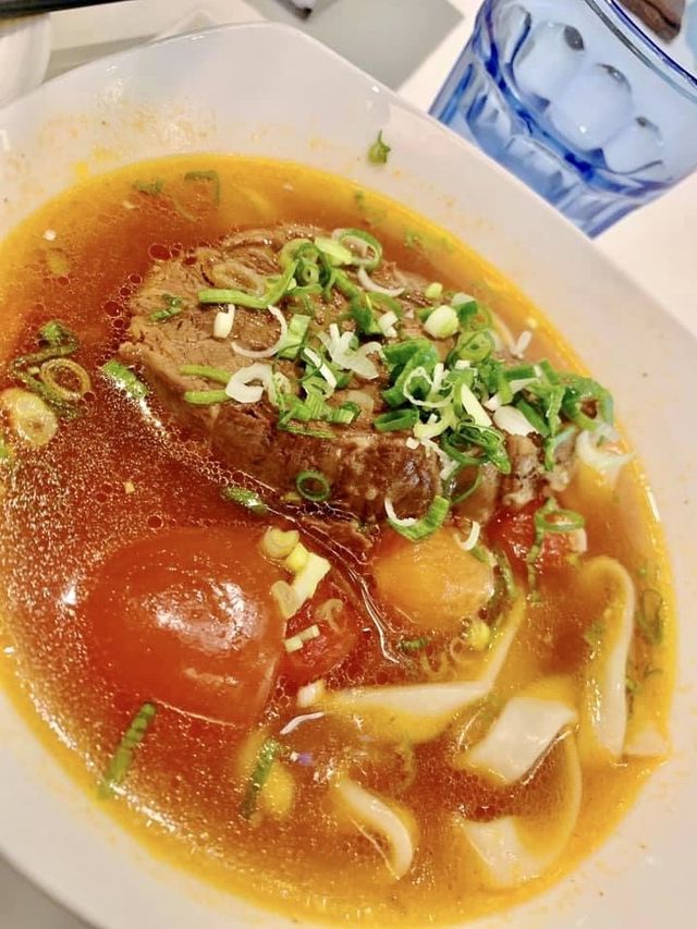 台北大安｜牛肉麵界的勞斯萊斯｜天下三絕牛肉麵