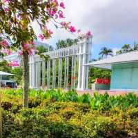 Istana Park - a small city park in Orchard