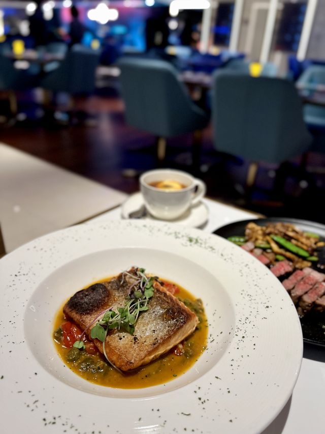 尖東懷舊歌廊 × 高質海景西餐廳🍽🥳