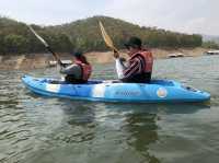 เล่นน้ำแถมพายเรือคายัคที่เขื่อนแม่งัดสมบูรณ์ชล🛶