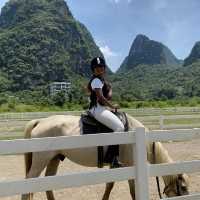 THINGS TO DO IN YANGSHUO ( HORSE RIDING)