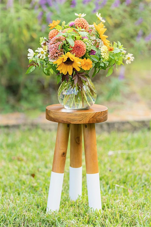 Spring Floral Design with FarmGal Flowers (Small Group) | FarmGal Flowers