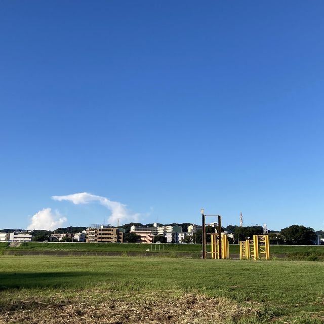 【東京】広い空と川の見える　多摩川