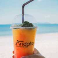 Andalay Beach Bar & Cafe กระบี่