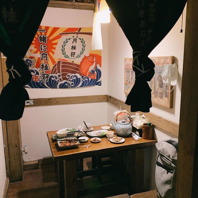 台中平價居酒屋，燒烤鍋物熱炒日料通通有！