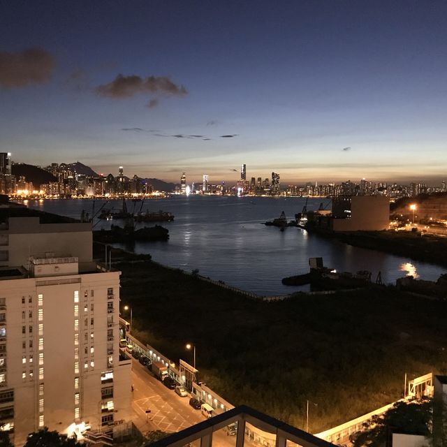 油塘大本營空中花園日落夜景