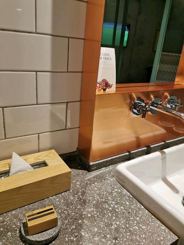 KLoe Hotel with Aesop amenities 