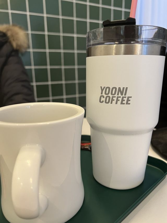건대 후문 골목 안쪽에 숨어있는 아지트 같은 카페