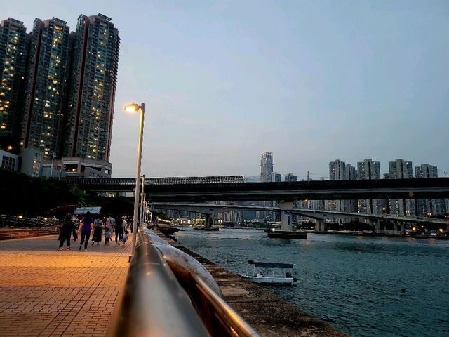 晨運海灣濱長廊