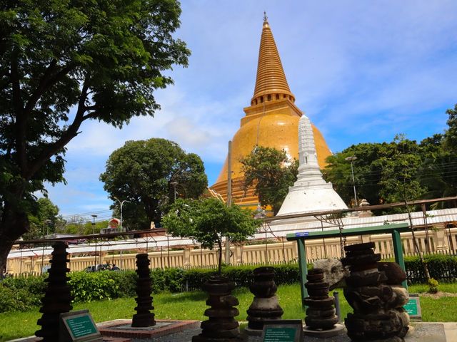เจดีย์ใหญ่ใจกลางเมืองนครปฐม