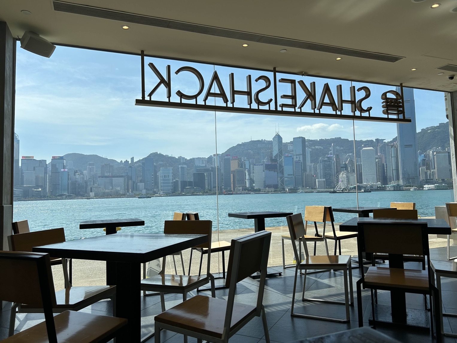 Shake Shack to enjoy fresh burger with a nice view bonus | Trip.com Hong  Kong